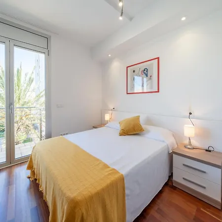 Well-located For 5 People Apartment L'Escala